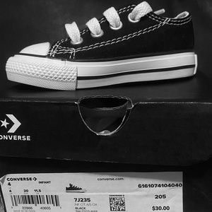 Infant converse brand new with box size 4